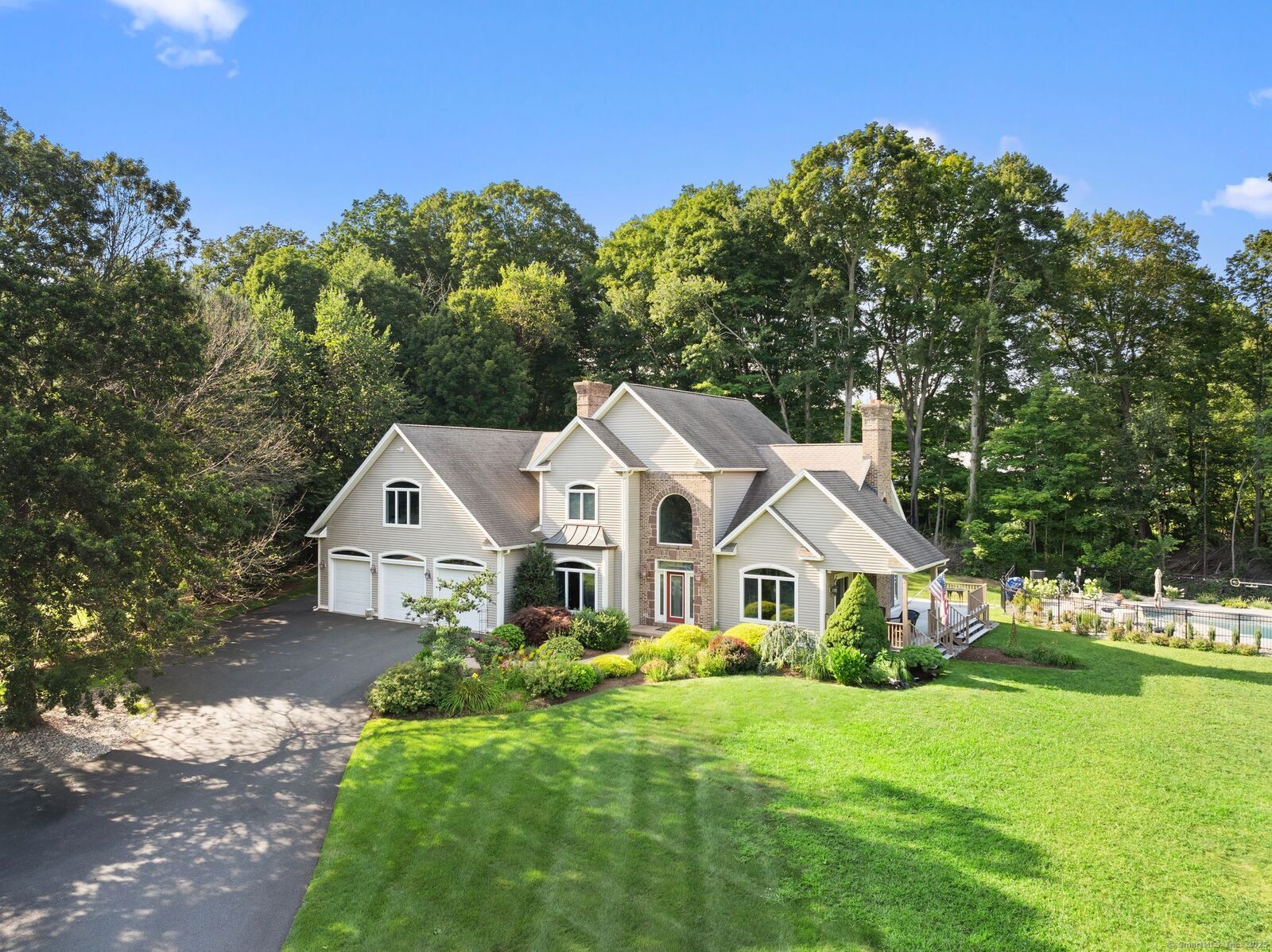 Property Photo:  37 Pondview Drive  CT 06040 