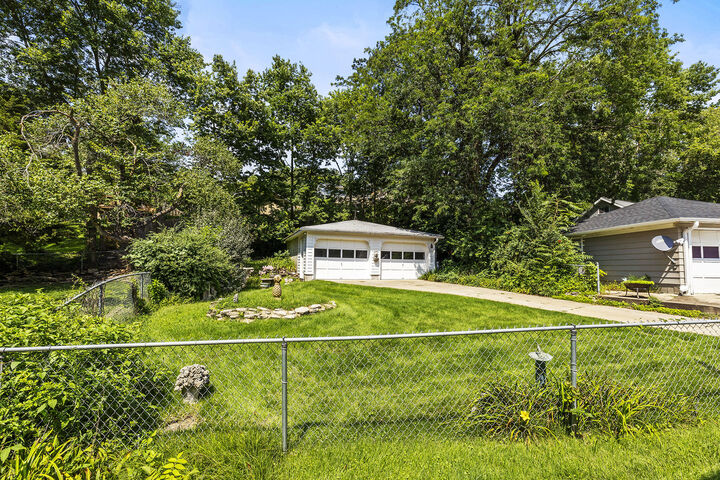 Property Photo:  222 Locust Lodge  Avenue  IA 51503 