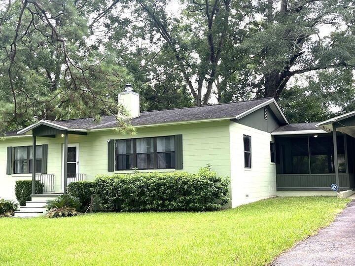 Property Photo: 1914 Fannie Drive FL 32303