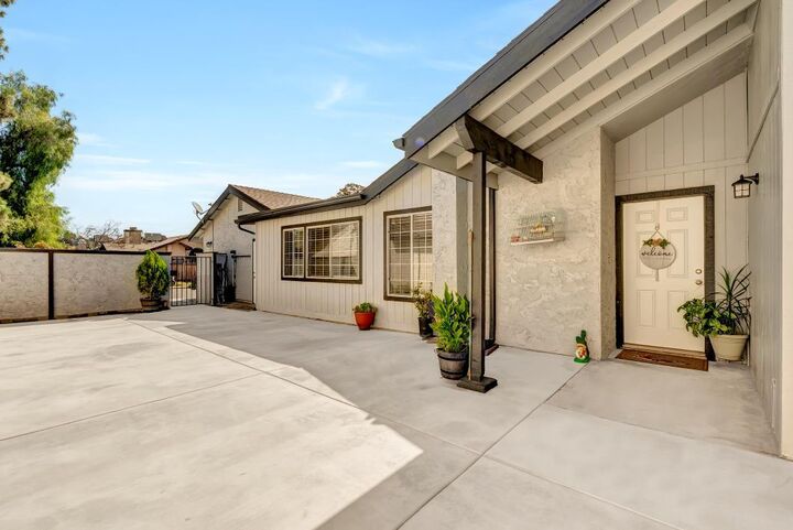 2001 N Woodsville Drive  Visalia CA 93292 photo