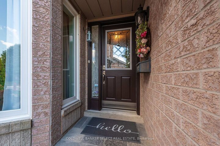 Photo de la propriété:  17 Saddletree Trail  ON L6X 4M5 