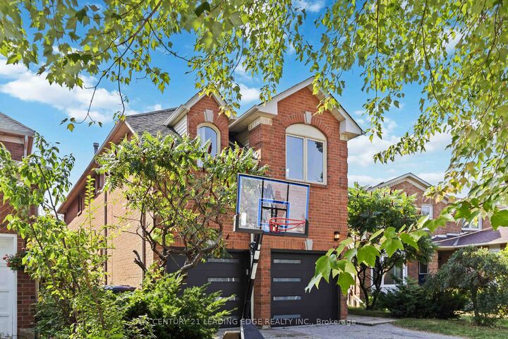 Property Photo: 5201 Champlain Trail ON L5R 3B1