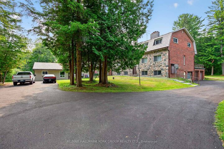 Property Photo: 245 Davis Drive ON L4A 7X4