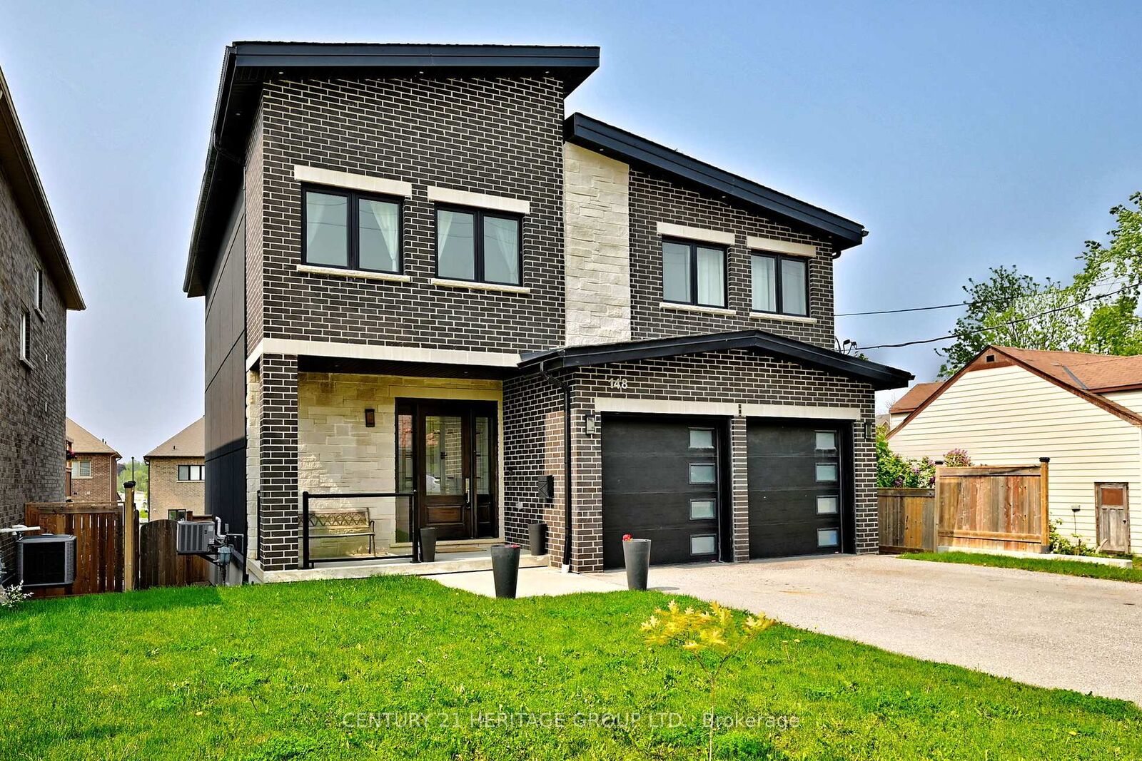 Property Photo:  148 Church Street  ON L4P 1J5 