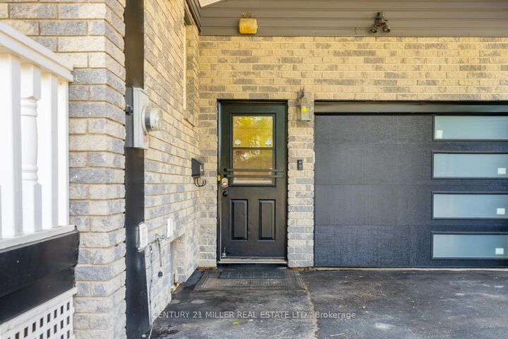 Photo de la propriété: 66 Cook Street ON L7J 1Z4