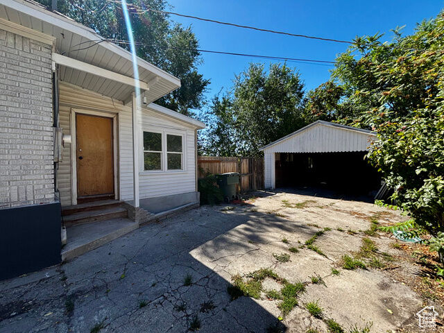 Property Photo: 1216 S 1100 E UT 84105