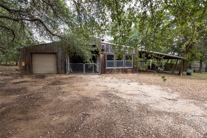 Property Photo:  105 Ridge Oak Drive  TX 78676 