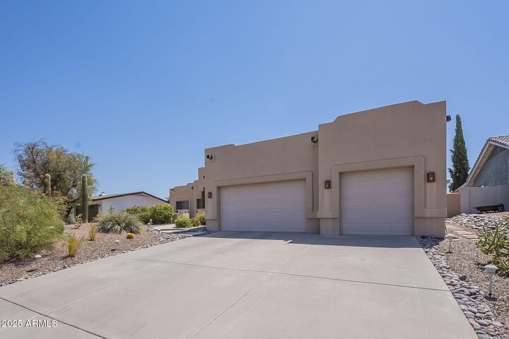 Property Photo: 16317 E Bainbridge Avenue AZ 85268