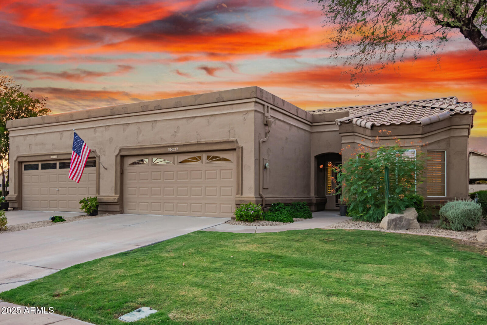 Property Photo:  9064 W Marco Polo Road  AZ 85382 