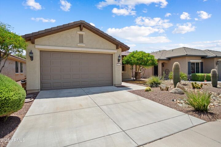 Property Photo: 26241 W Via Del Sol Drive AZ 85396