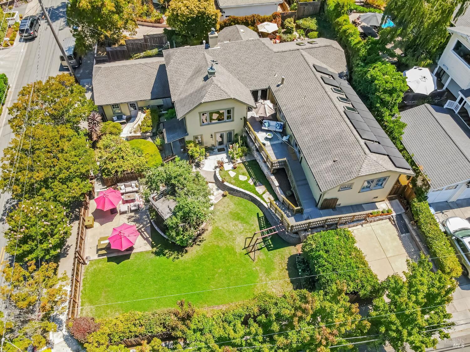 Property Photo: 405 Oakdale Avenue CA 94925