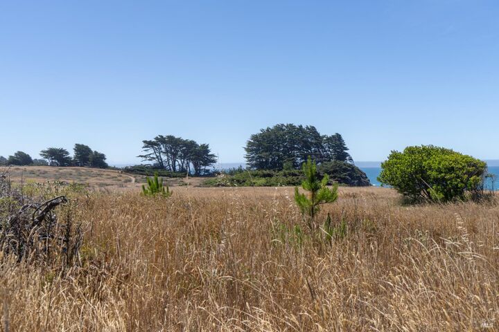 Property Photo:  27 Navigators Reach  CA 95497 