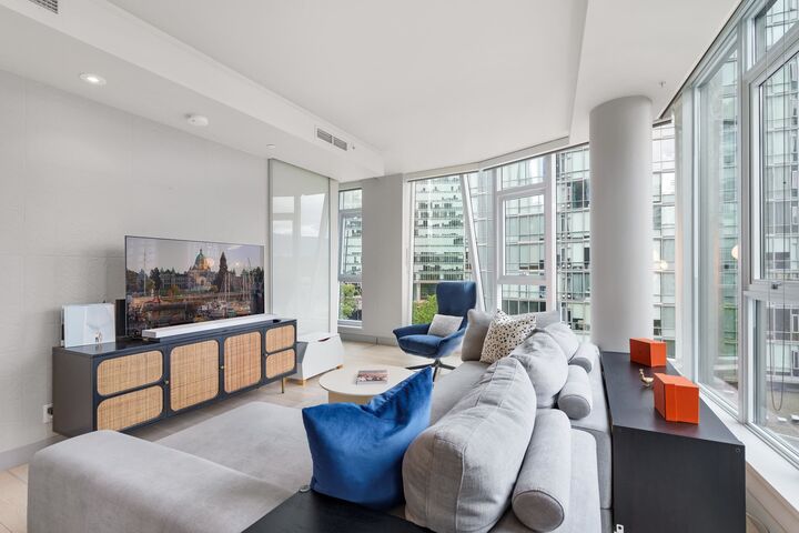 Property Photo:  1499 W Pender Street 601  BC V6G 0A7 
