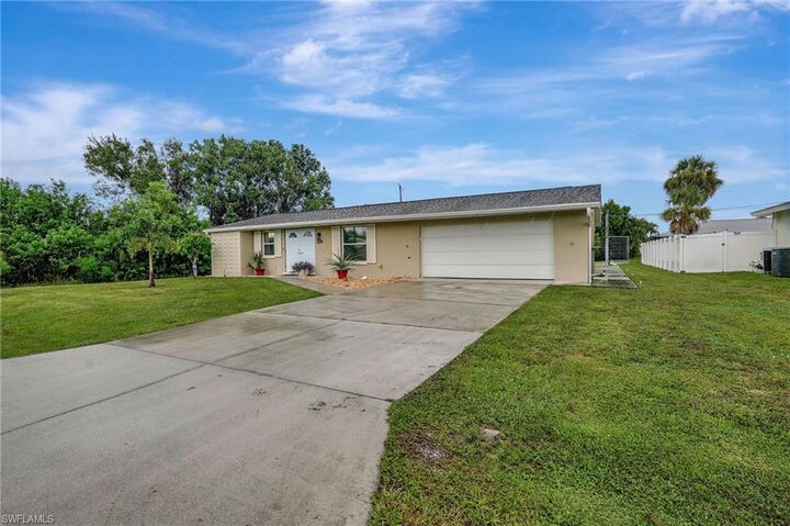 Property Photo:  249 Seminole Blvd NW  FL 33952