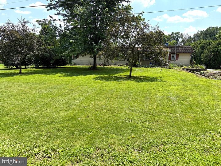 Property Photo:  41 Garloff Road  PA 17067 
