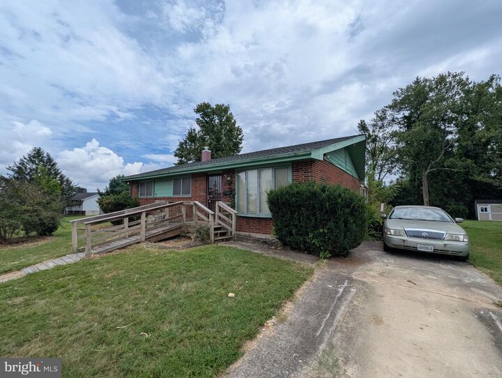 Property Photo:  3709 Fieldstone Road  MD 21133
