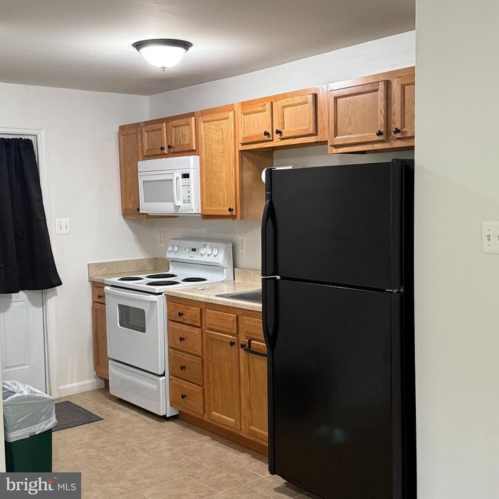 Property Photo: 577 Nassau Avenue NJ 08066