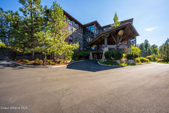 Property Photo: 1700 E Tower Pointe Dr #302 ID 83814