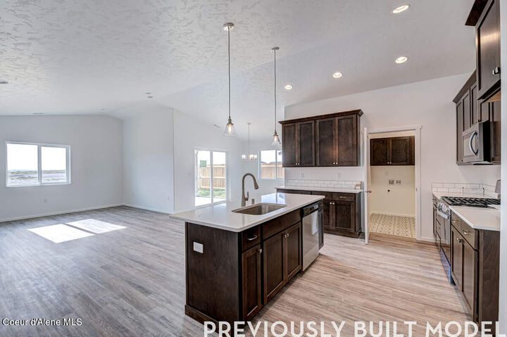Property Photo: 10086 N Liverpool Loop ID 83835
