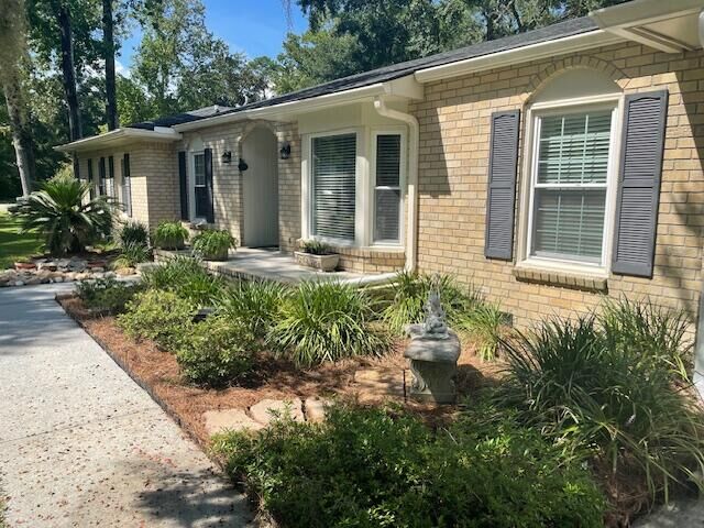 Property Photo:  4 Genoa Court  SC 29410 
