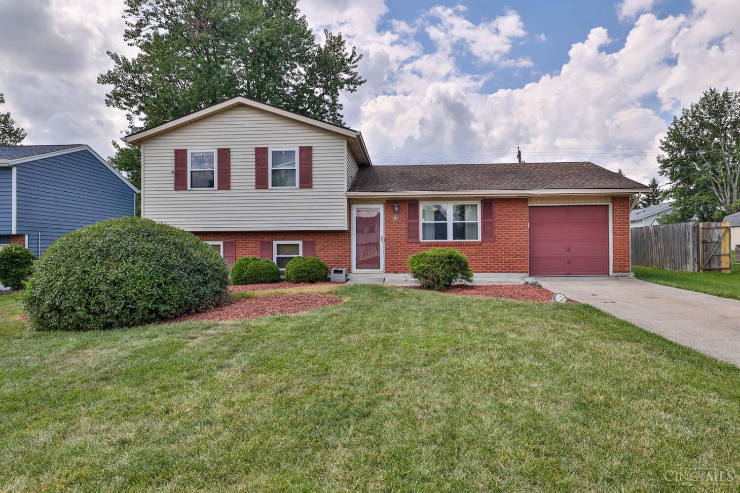 Property Photo:  1013 Abilene Court  OH 45013 