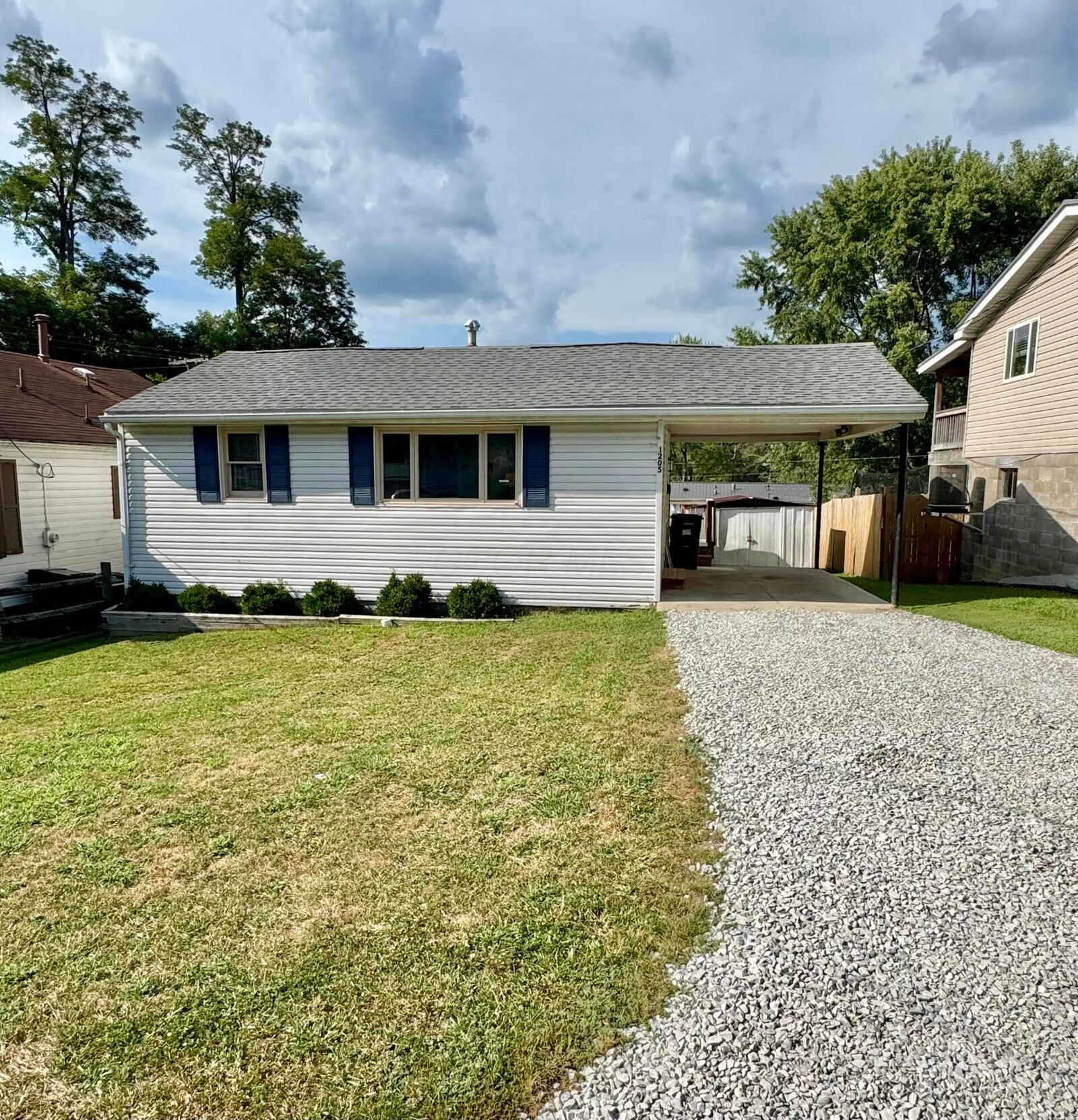 Property Photo:  1205 Arch Street  OH 43701 