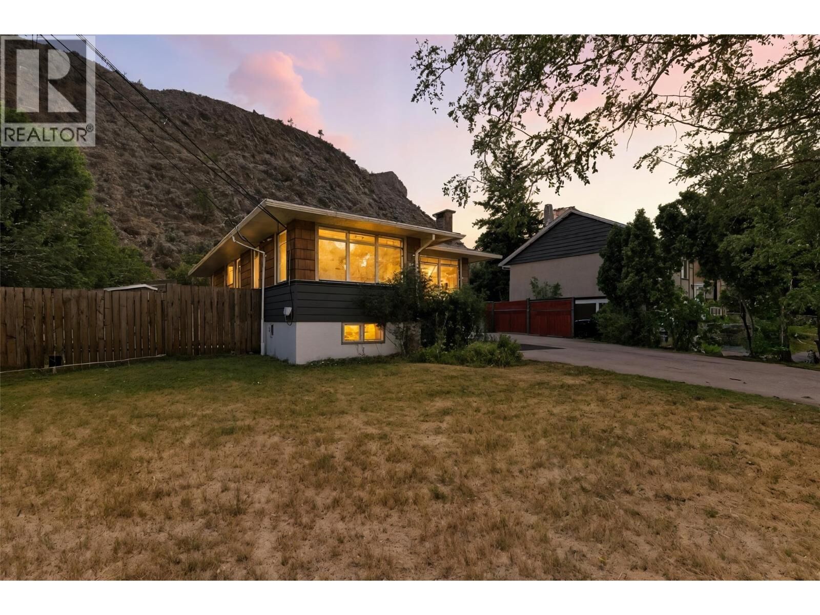 Property Photo:  2105 Valleyview Drive  BC V2C 4C3 