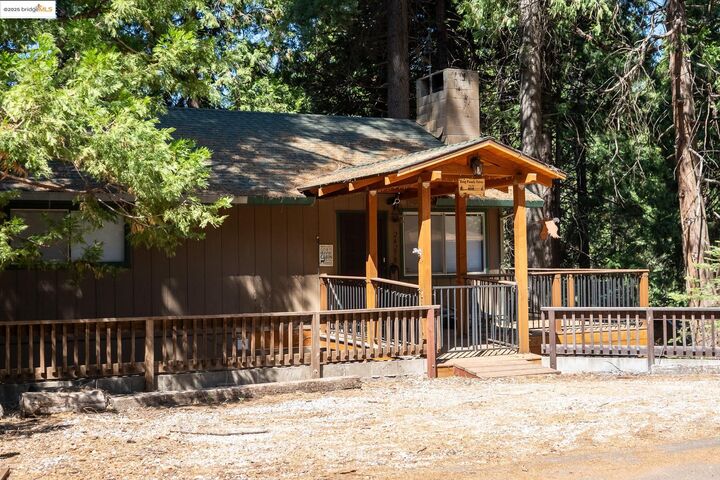 Property Photo: 24278 Kalanu Place CA 95346
