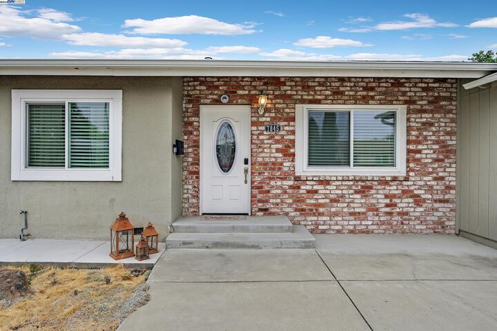 Property Photo: 7845 Ironwood Dr CA 94568