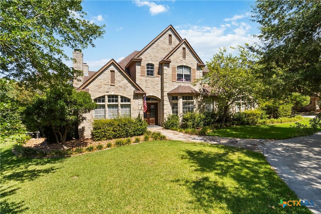 Property Photo: 230 Montwood TX 78155