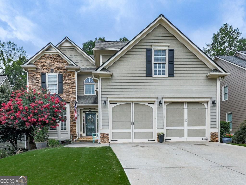Property Photo: 762 Bentleaf Drive GA 30132