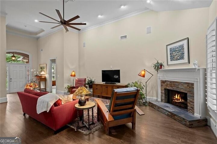Property Photo:  1343 Brookhaven Garden Lane NE  GA 30319 
