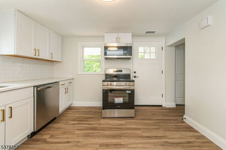 Property Photo: 1 Sisco Ln NJ 07438
