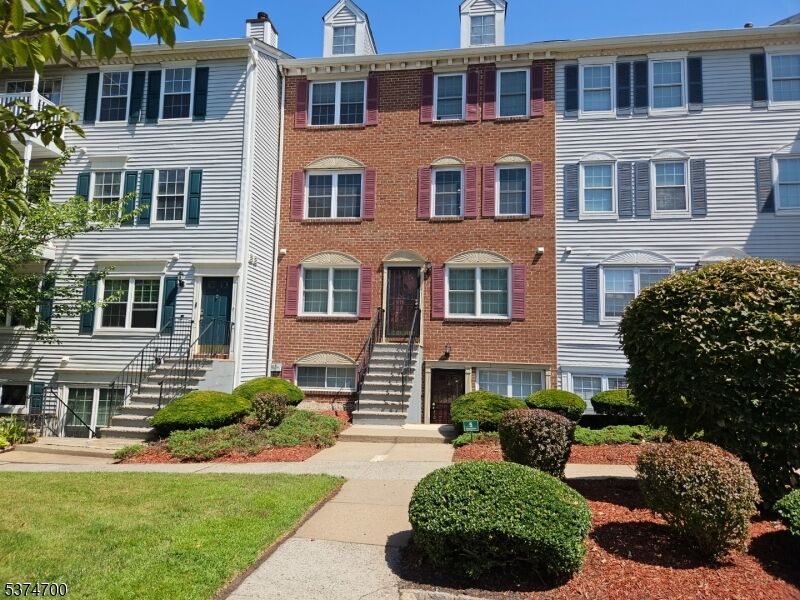 Property Photo:  6 Rutgers Drive  NJ 07103 