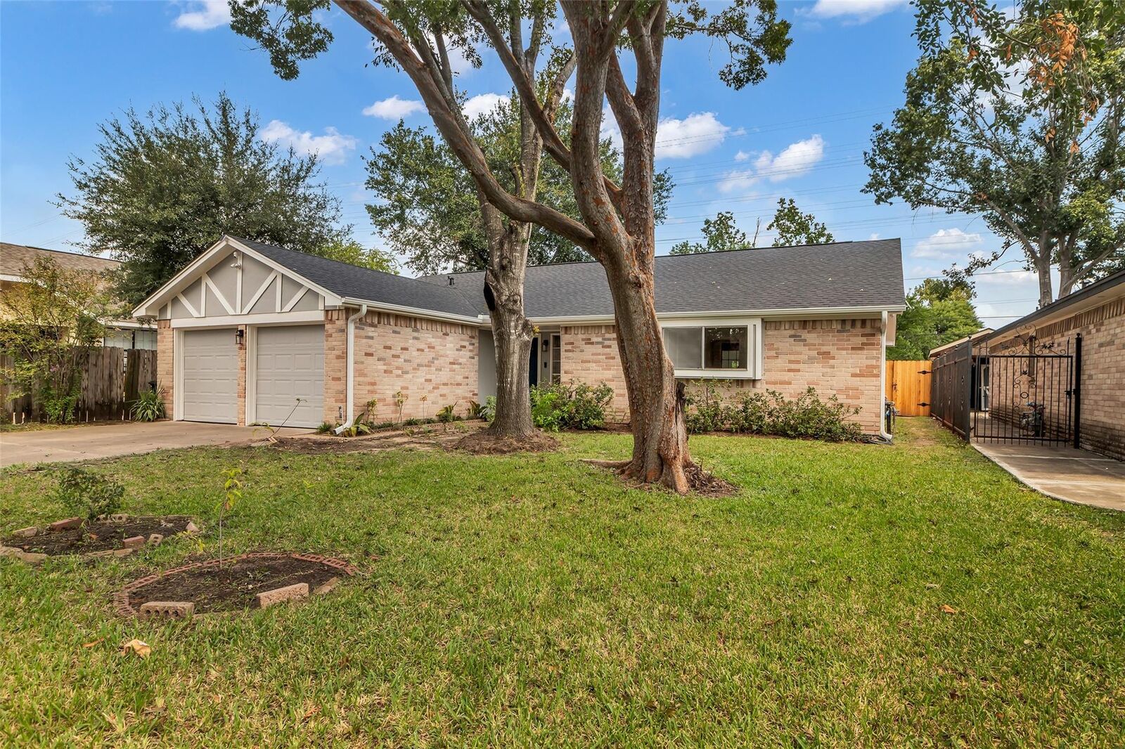 Property Photo: 10454 Norton Drive TX 77043