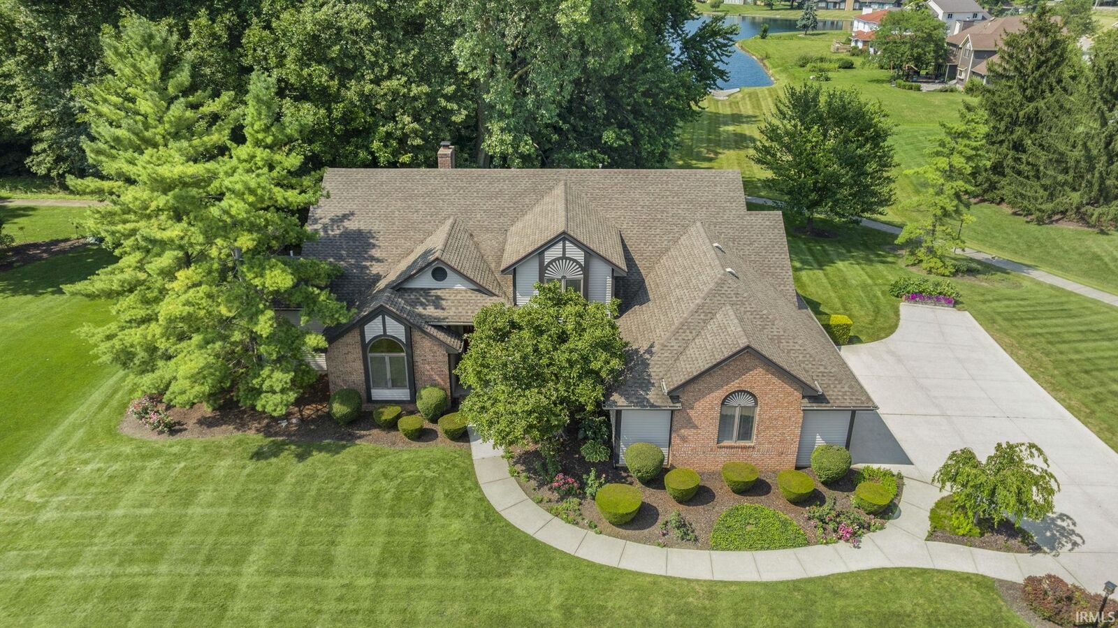 Property Photo:  9111 Laurel Hurst Place  IN 46835-8871 