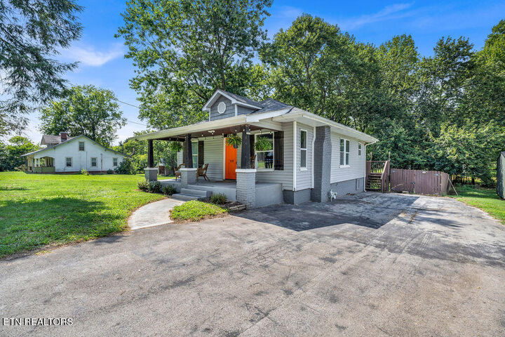 Property Photo:  119 Pinedale St  TN 37801 