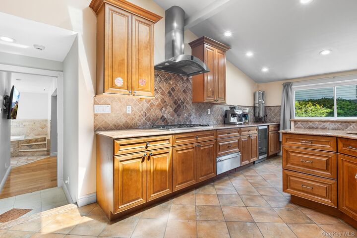 Property Photo:  415 Aka 15 Springvale Road  NY 10520 