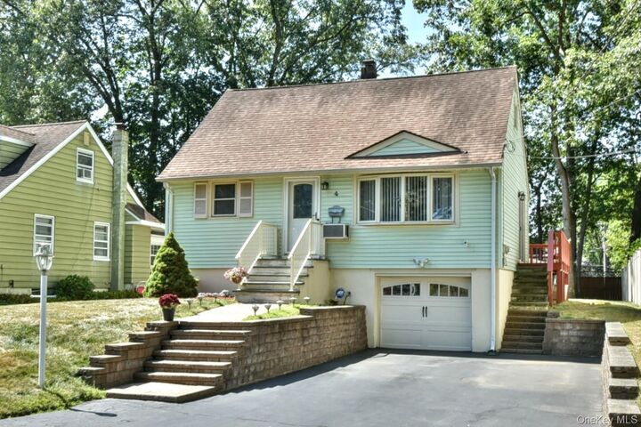 Property Photo:  4 Terrace Avenue  NY 10901 