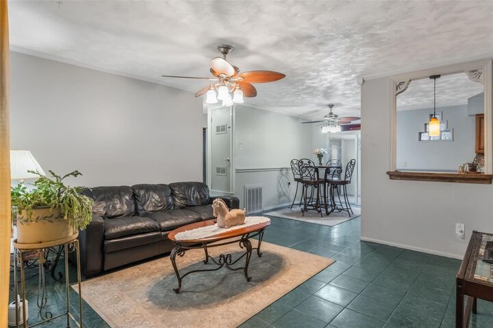 Property Photo:  380 Brittany Circle  FL 32707 