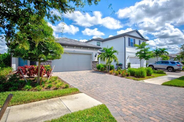 Property Photo: 6240 Winding Pine Drive FL 34275