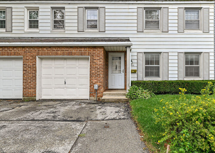 5905 Dendron Ln  Greendale WI 53129 photo