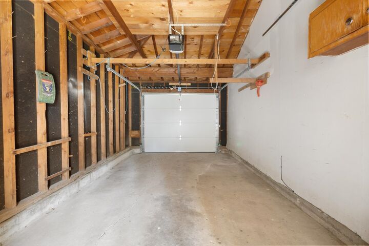 Property Photo:  801 NW 20th  ND 58703 