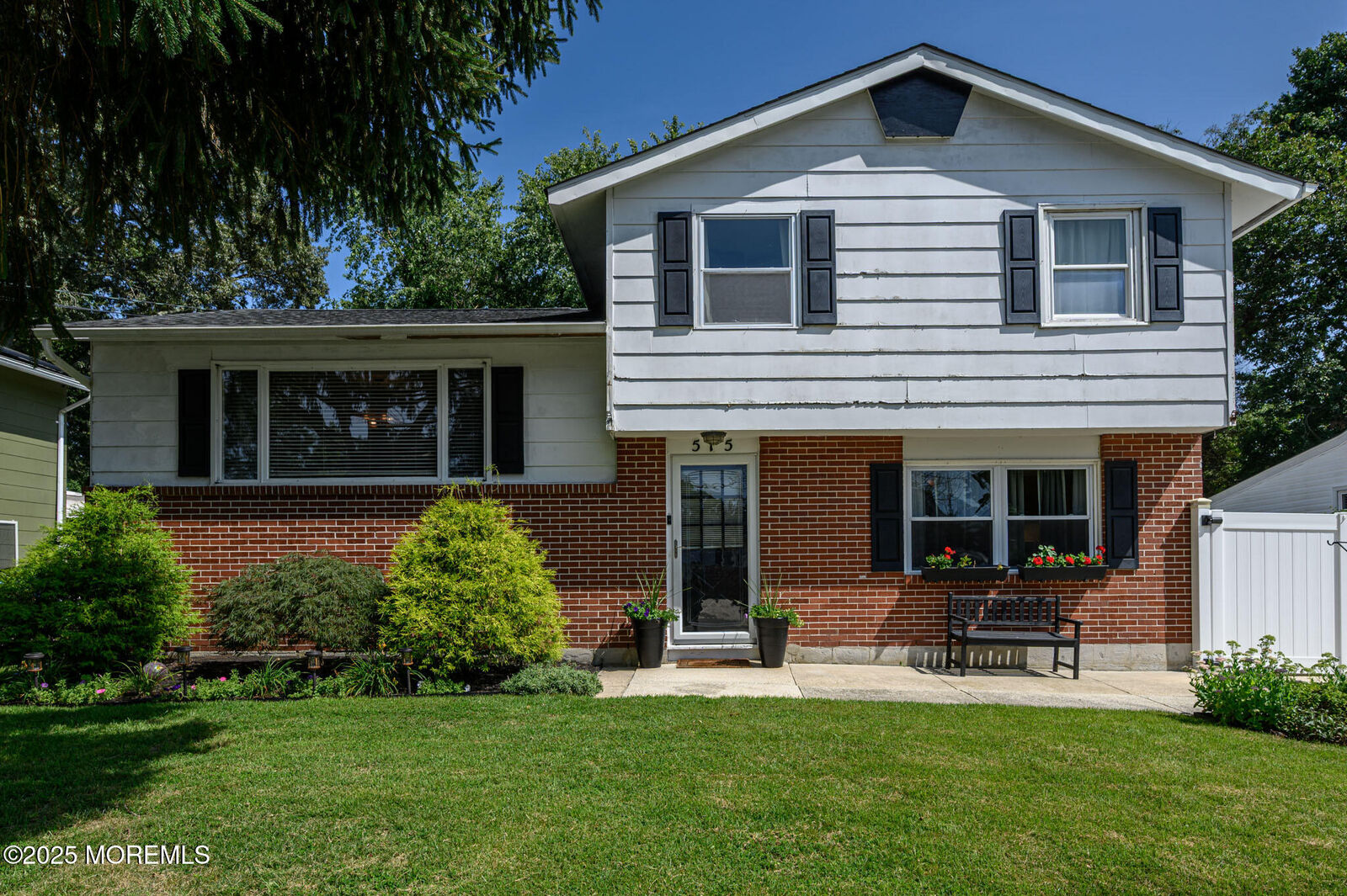 Property Photo: 515 Kadlubeck Way NJ 08087