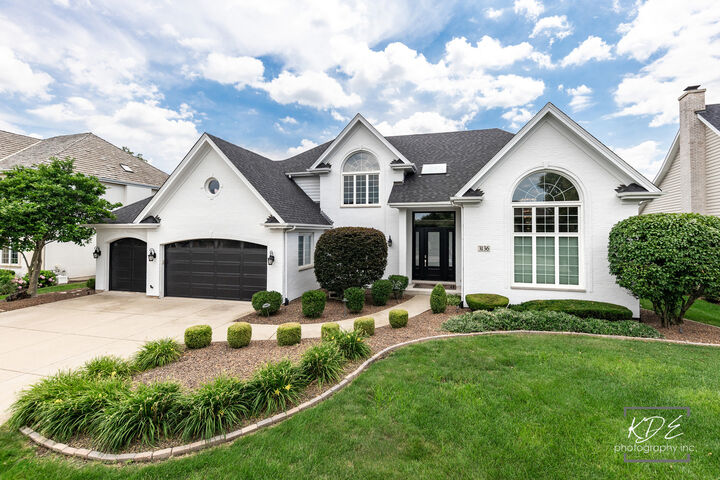 3136 Treesdale Court  Naperville IL 60564 photo