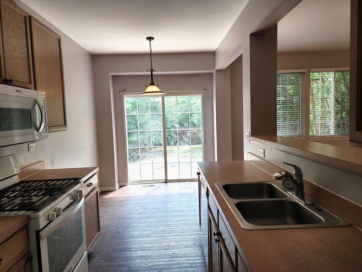 Property Photo: 2717 Avalon Lane IL 60538