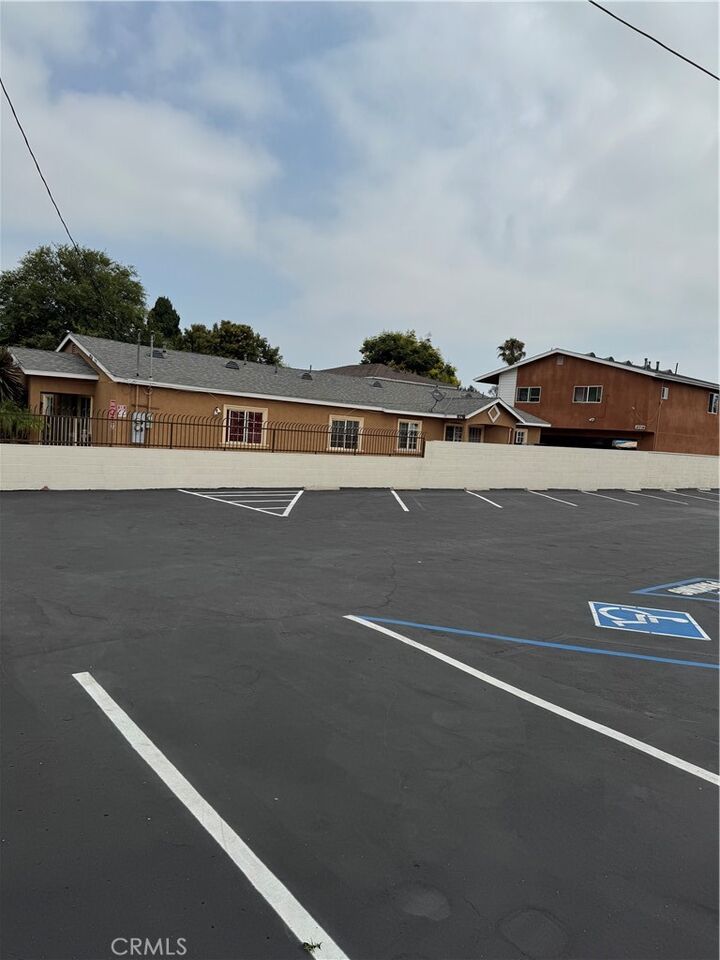 Property Photo:  11716 S Central Avenue  CA 90059 