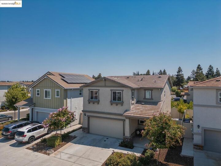 Property Photo: 3807 Bridgemeadow Way CA 95834-2090