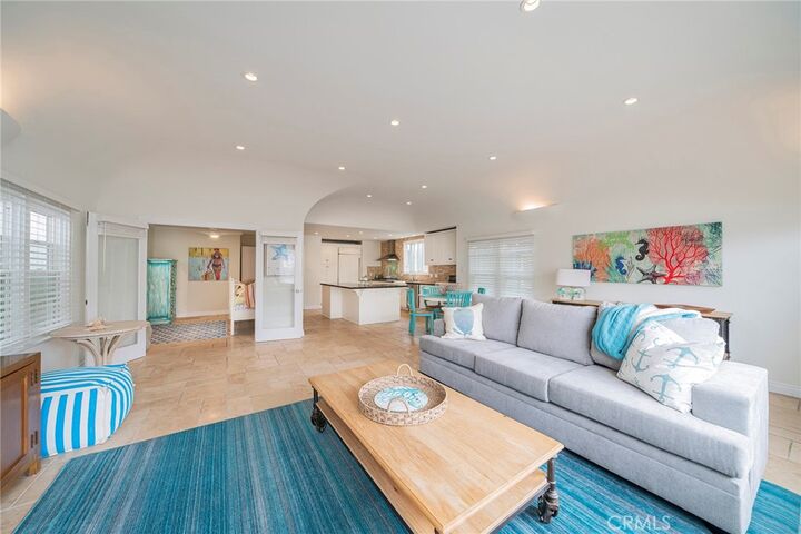 Property Photo: 77 17th CA 90254