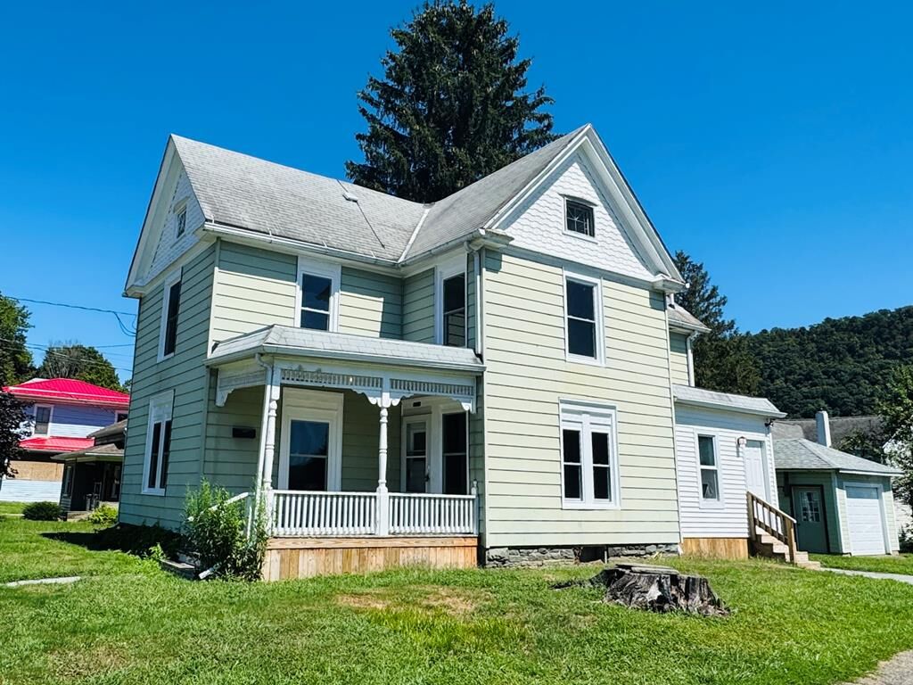 Property Photo: 200 William St PA 18848